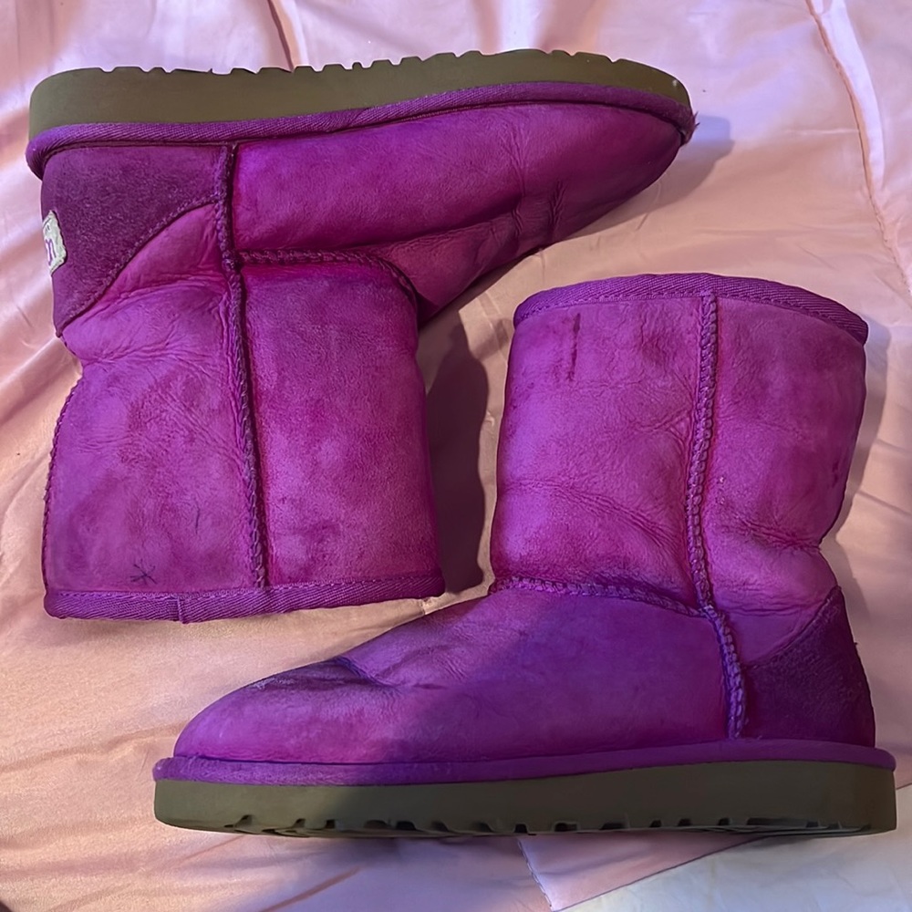 Pink ugg boots